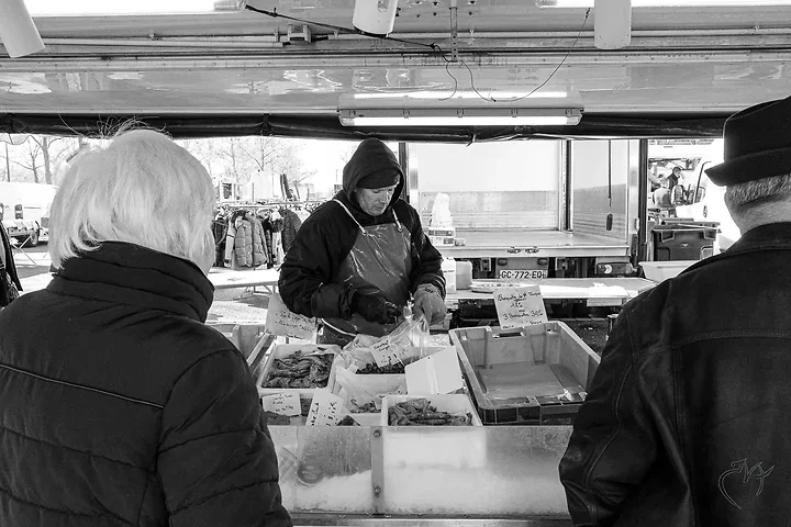Jour de march&eacute; &agrave; Chauvigny - Photo n°17