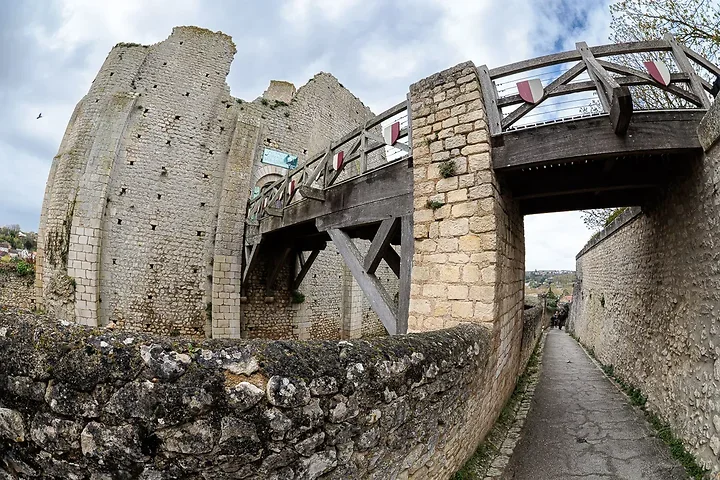 La cit&eacute; de Chauvigny - en Fisheye - Photo n°3