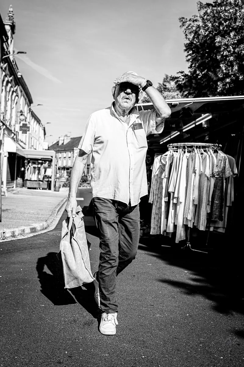 Jour de march&eacute; &agrave; Chauvigny (2) - Photo n°1