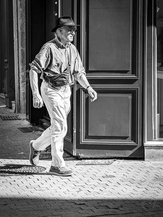 Photo de rue au t&eacute;l&eacute;phone - Photo n°4