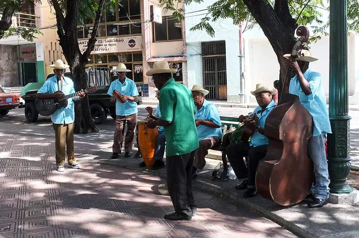 En p&eacute;riode de carnaval - Photo n°2