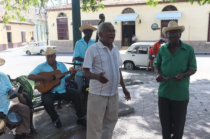 En p&eacute;riode de carnaval - Photo n°3
