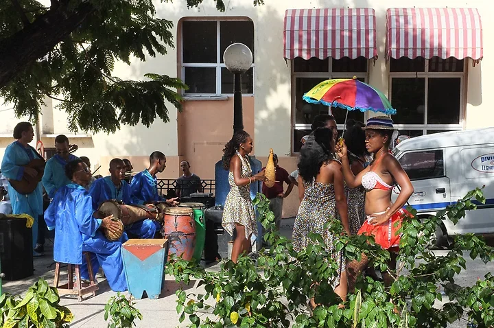 En p&eacute;riode de carnaval - Photo n°6