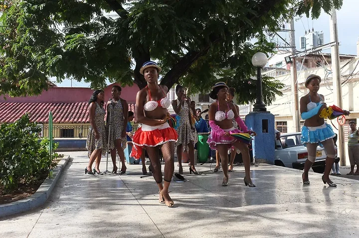 En p&eacute;riode de carnaval - Photo n°9