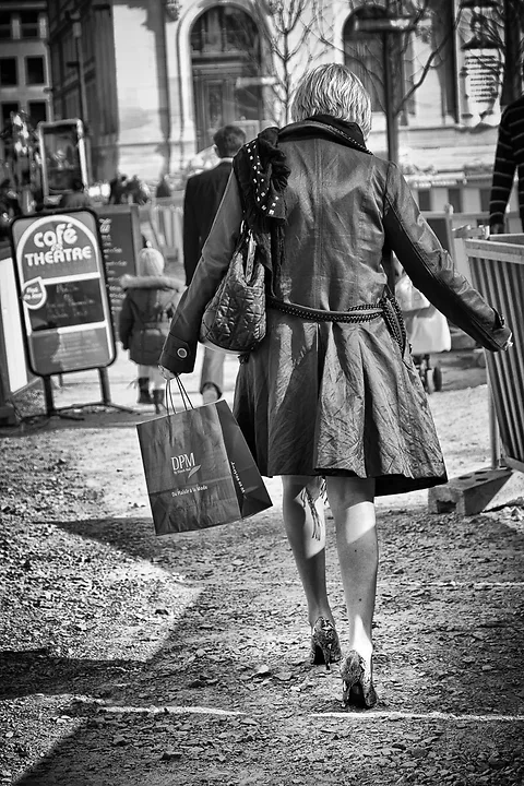 Sous les pav&eacute;s l'image - Photo n°1